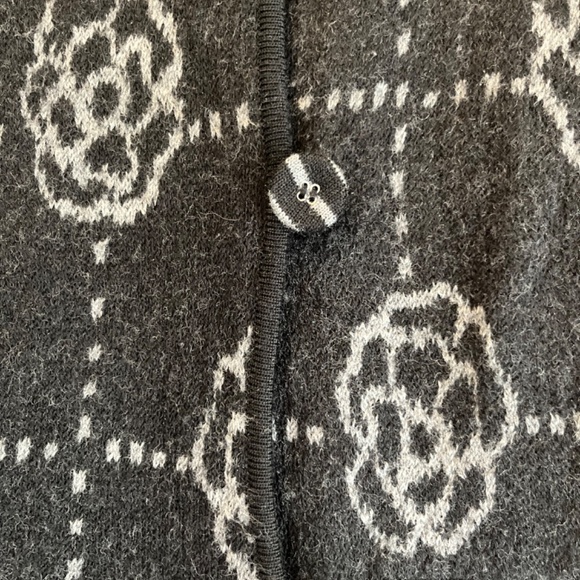 GUDRUN SJODEN GRAY/ BACK WOOL KL HOODIE FLORAL COAT - Picture 8 of 16